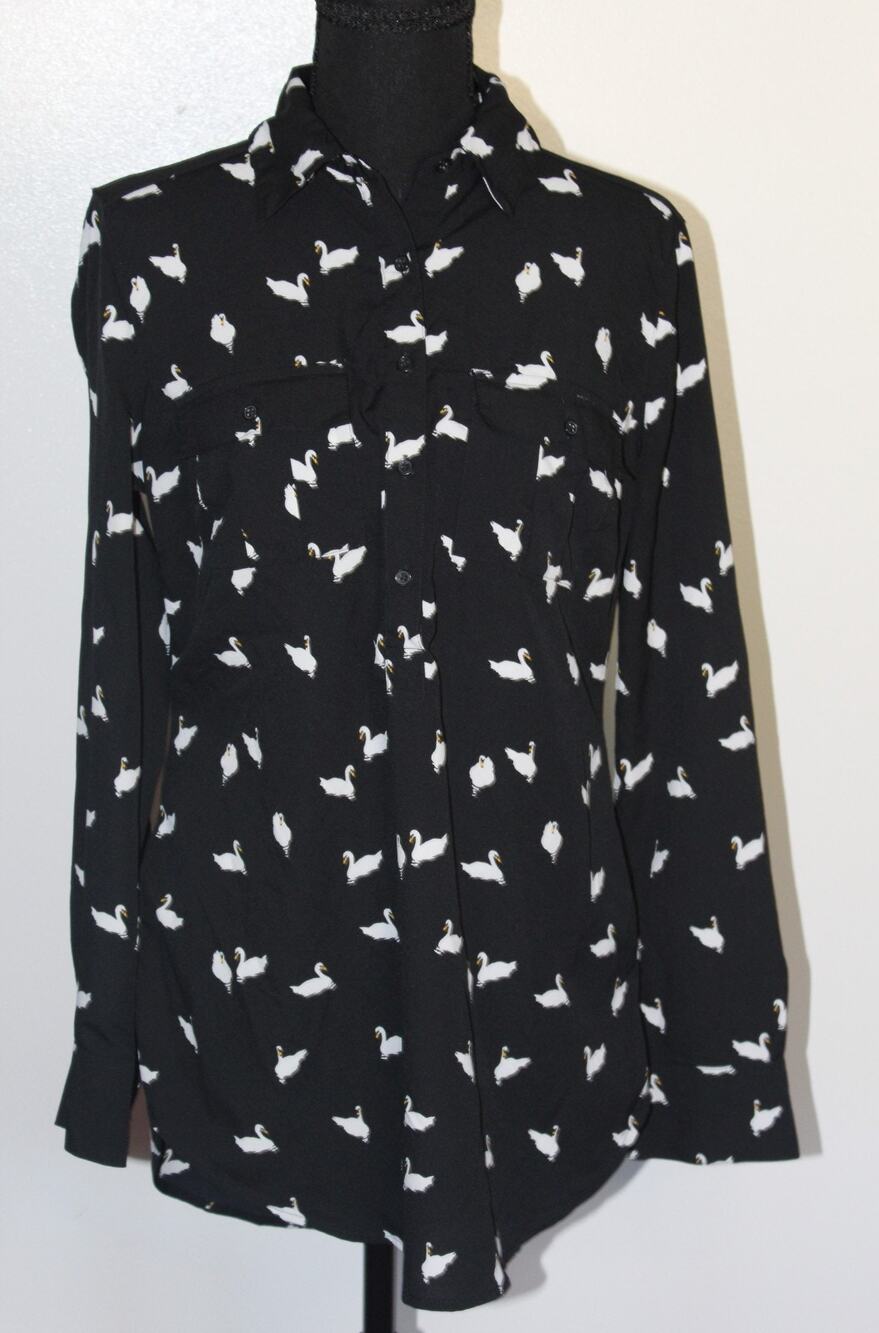 Women's Merona Button Up Long Sleeve Swan Shirt Size S